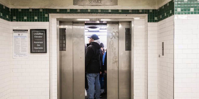 ascensor metro nueva york